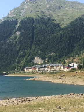 appartement vue sur lac Laruns